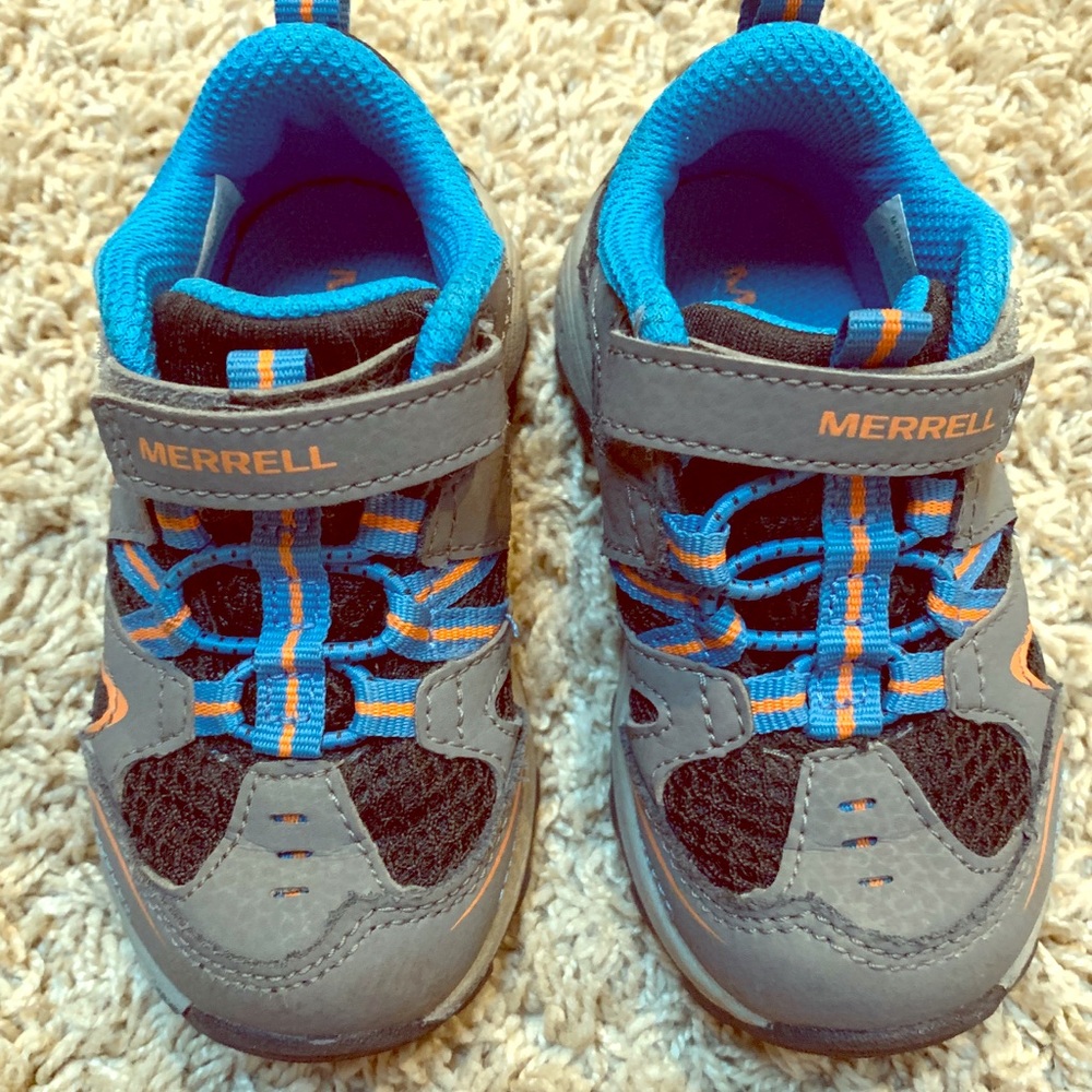 Merrel Size 6.5 Wide Tennis Shoes